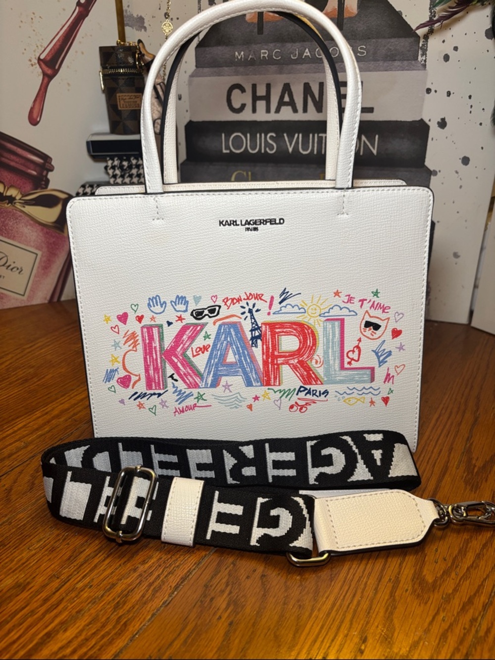 Karl Lagerfeld Paris Graphic Tote Satchel White Pebbled Faux Leather Bag EUC